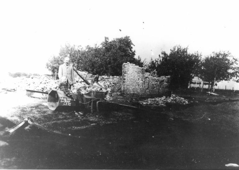 1925 - Hottorfer Windmühle nach Brand - Jakob Lieven