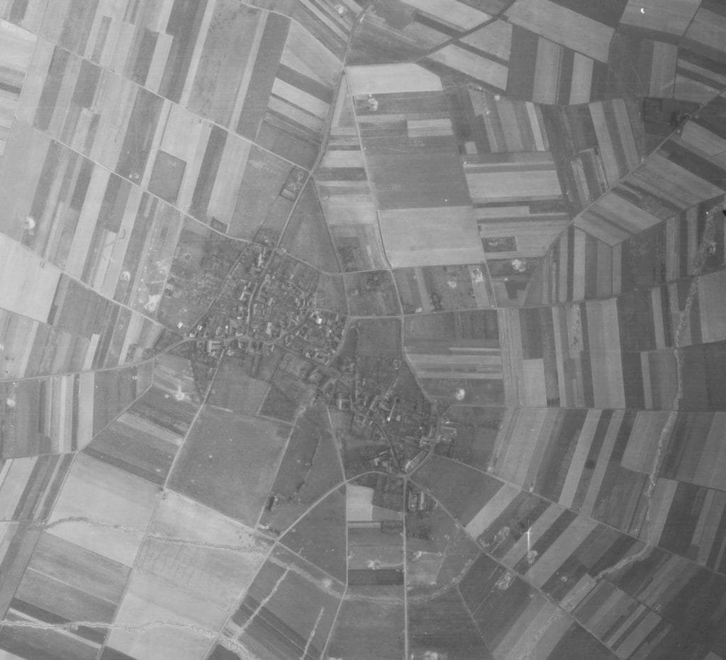 Amerikanische Luftaufnahme von Hottorf vom 18.11.1944