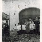 1960 zirka Fronleichnam bei Segensaltar Lübbers